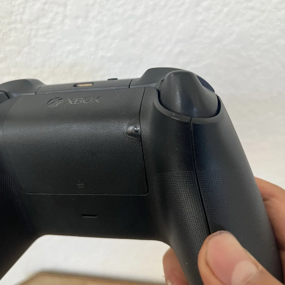 Microsoft Xbox Wireless Controller Black Tested Works Great OEM Genuine Pad